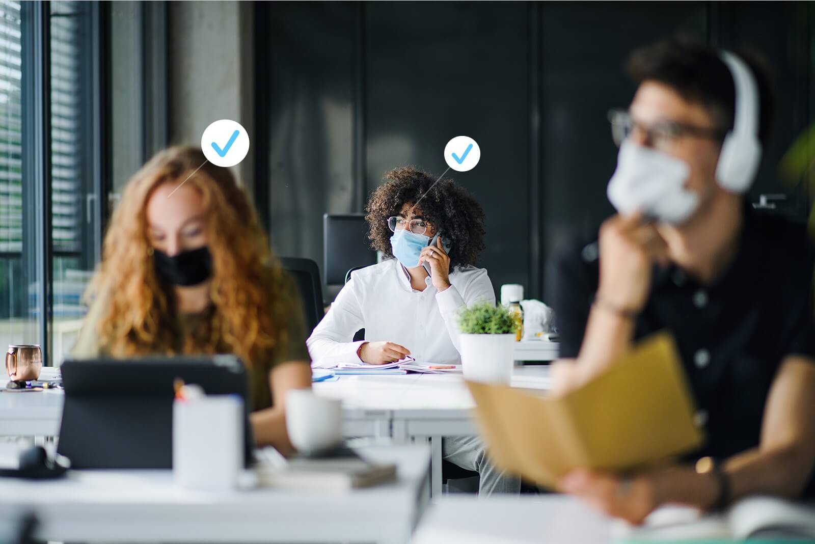 visitors to business being checked for facemarks and fevers using Darcy AI and machine learning